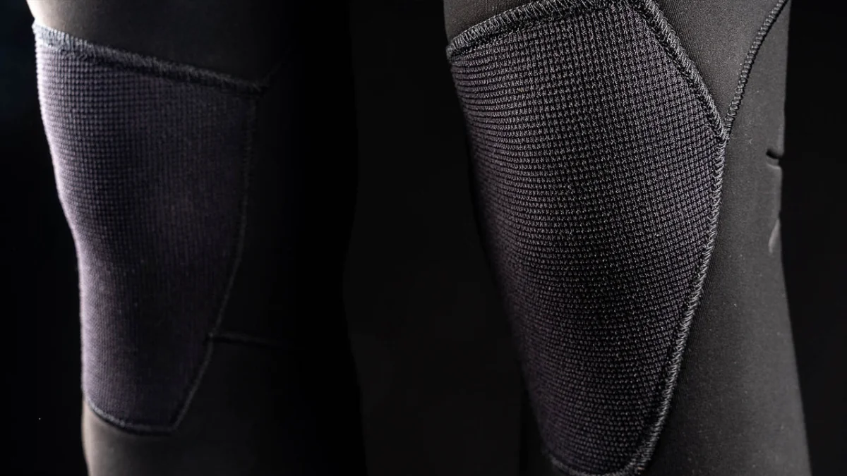 The One Fullsuit 5/3mm Zipfree — Hex-tech kneepads